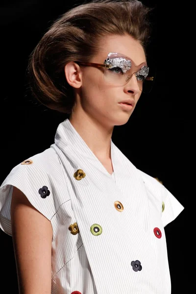 Look 50